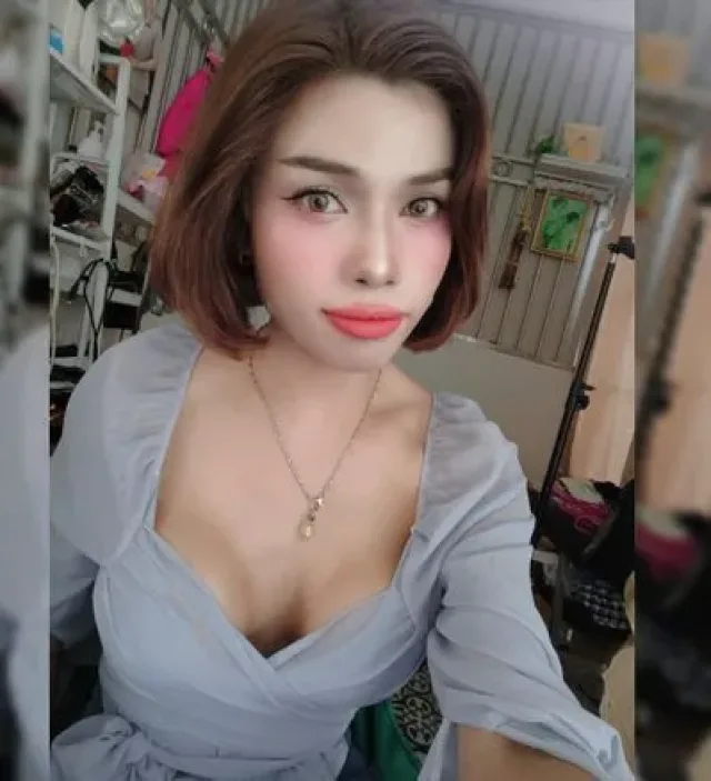 태국 쉬멜 아옴 실사 프로필 일곱번째 상세 이미지 태국 쉬멜 아옴 실사 프로필 일곱번째 상세 이미지