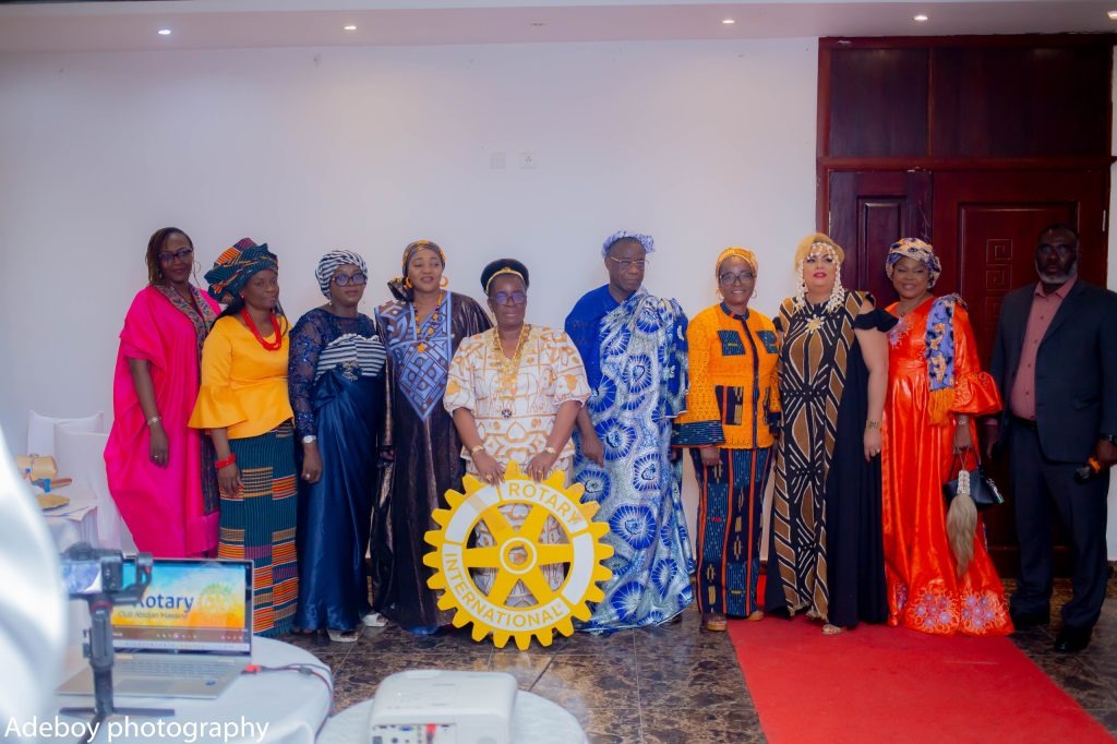 Illustration - Rotary Abidjan Massina : Françoise Aye Sonan prend les commandes