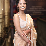 Anupama-Parameswaran-3