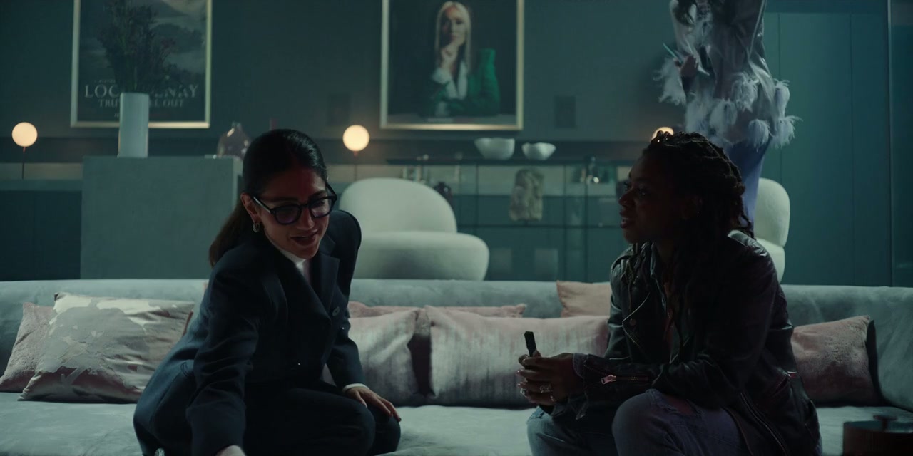 Black Mirror Screenshot
