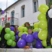 121