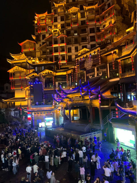 Украденное солнце. Universal Beijing Resort, Гуйлинь, Фужун, Чжанцзяцзе, Фэнхуан, Яншо. 8-17 апреля 2026. Украденное солнце. Universal Beijing Resort, Гуйлинь, Фужун, Чжанцзяцзе, Фэнхуан, Яншо. 8-17 апреля 2026.