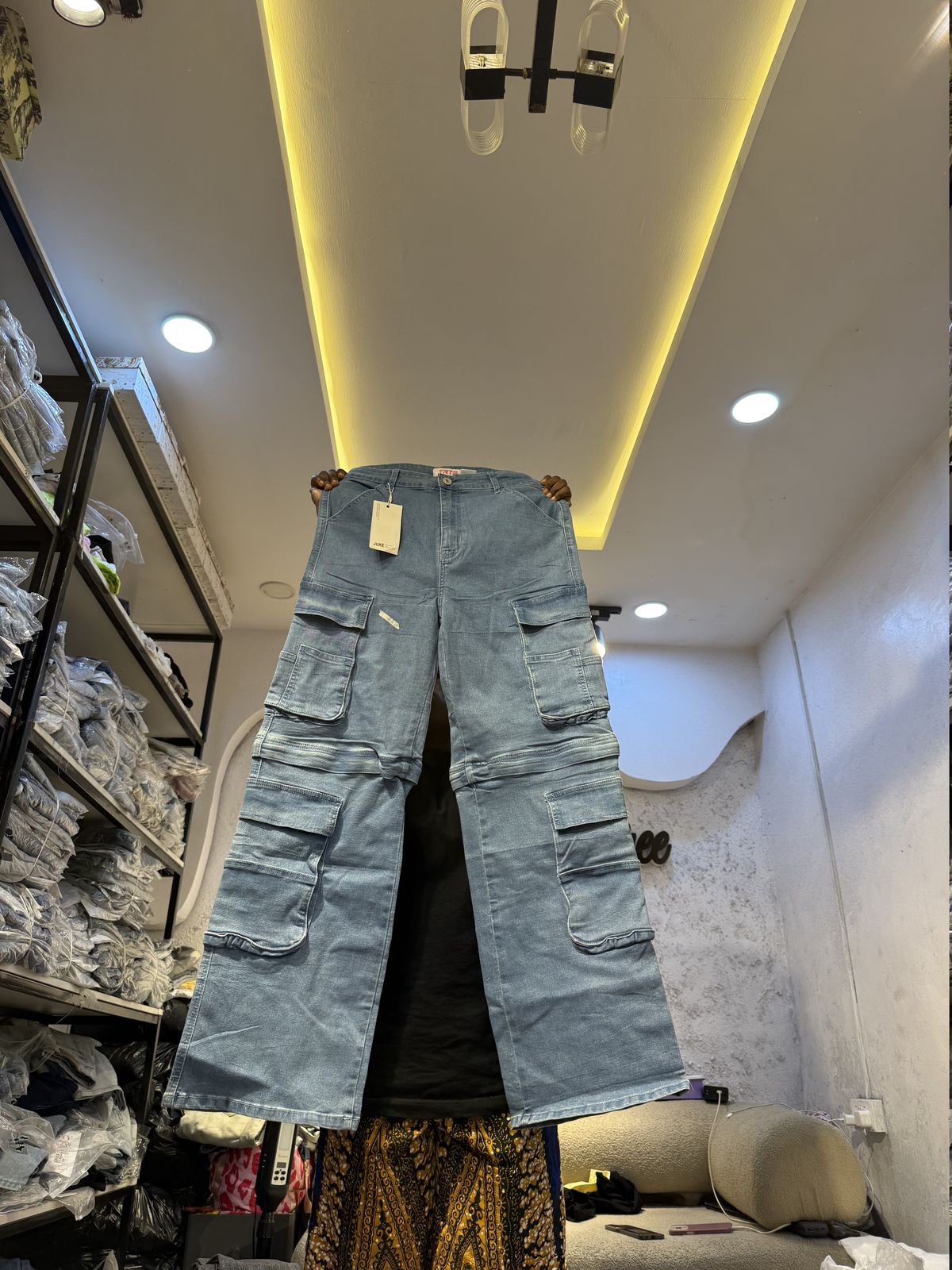 Waist 32