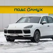 Cayenne E-Hybrid: зачем кроссоверу Porsche батарейка.