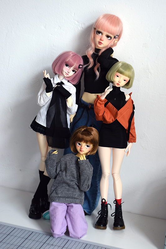 Dott, Michi, Nuoyi and Midoriko showing off their new hair