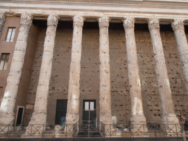 Temple d'Hadrien