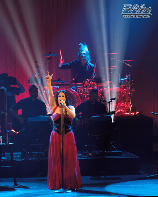 EVANESCENCE