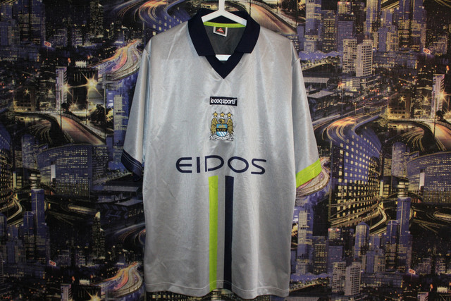 man-city-00-away.jpg