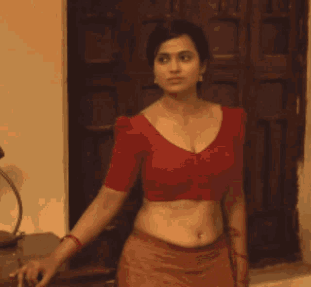 [Image: south-hot-saree-7.gif]