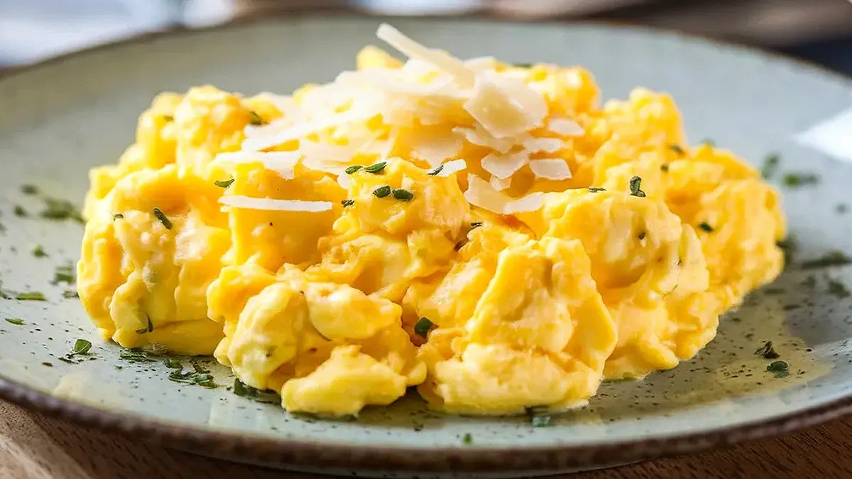 Mexican-Inspired Scrambled Eggs: A Simple Breakfast Upgrade