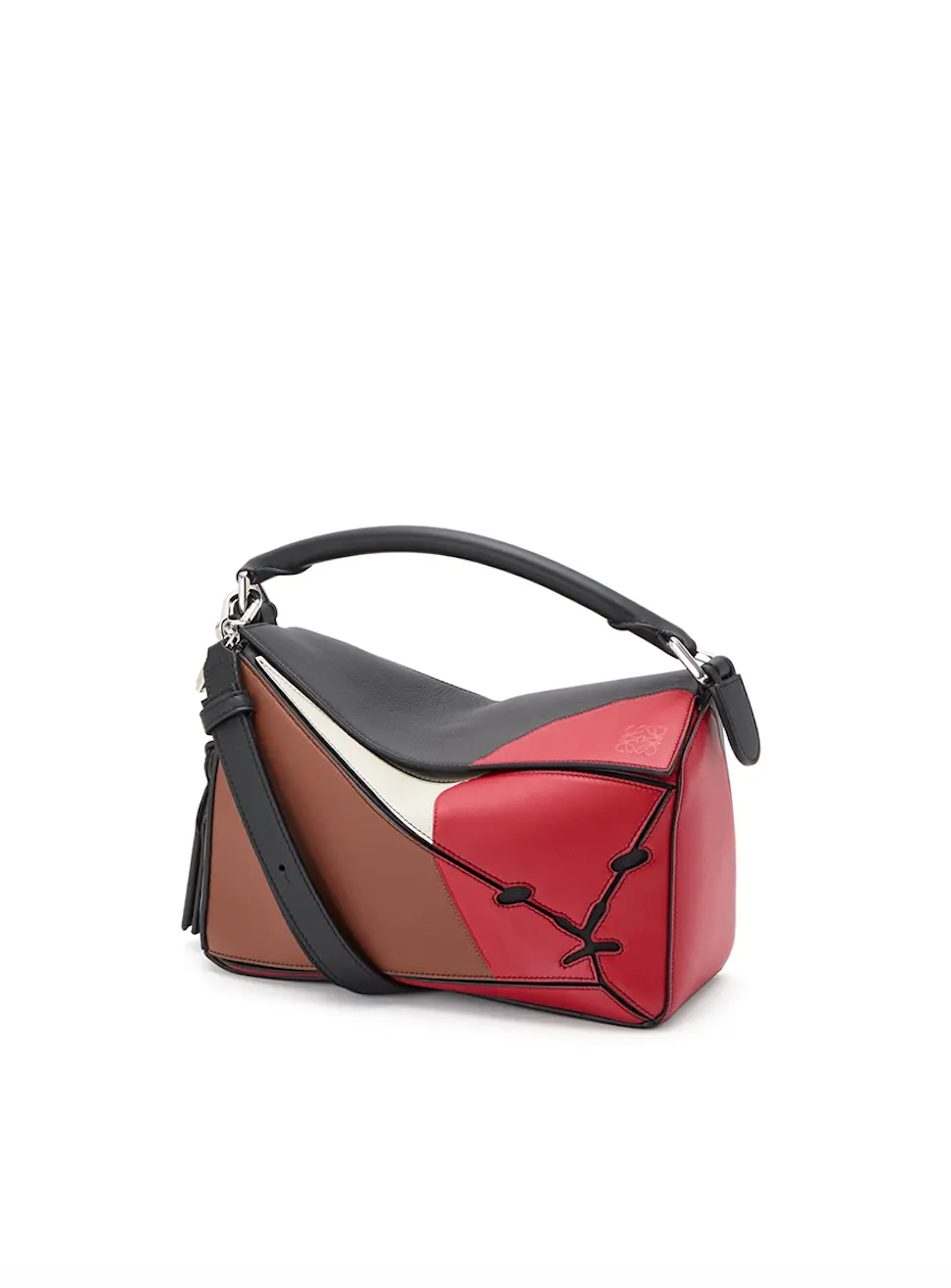 Loewe marchează 180 de ani cu colectia de capsule proaspete