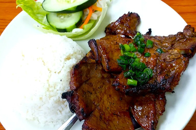 Broken-Rice-with-Pork-Chops
