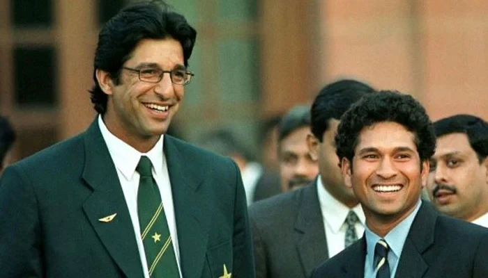 5 Times Ind & Pak Cricketers Played in the Same Team 
