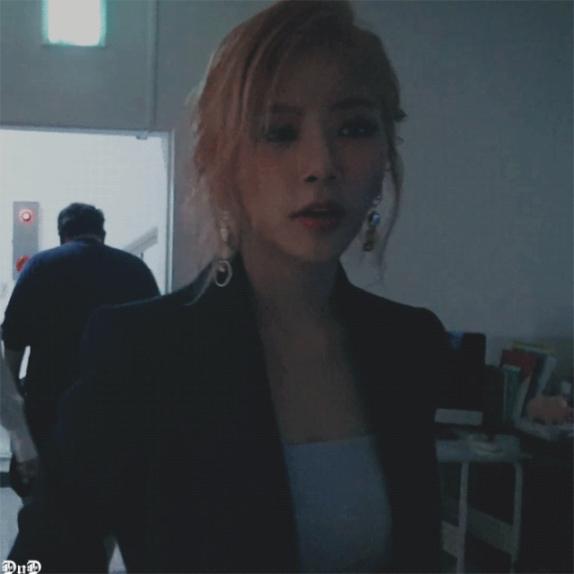 Untitled-192.gif