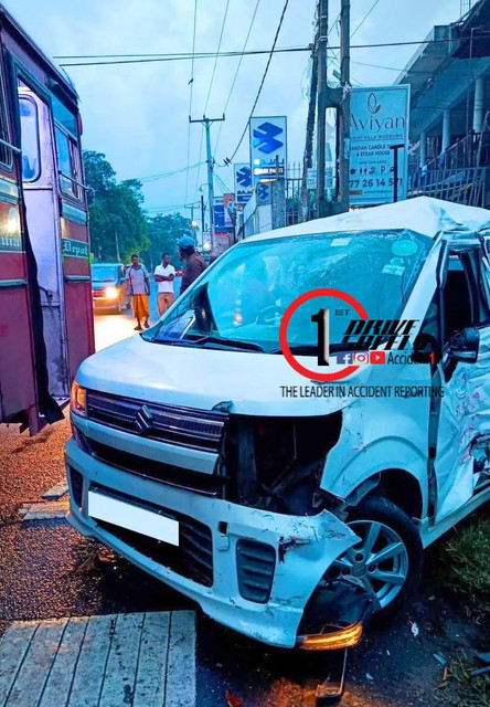 වාද්දූවේදී ශ්‍රී.ල.ං.ග.ම. බස් රථයක් හා මෝටර් රථයක් ගැටෙයි