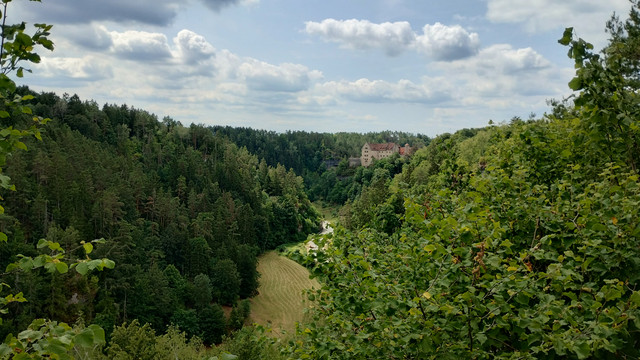 Burg Rabenstein Ahorntal M.jpg