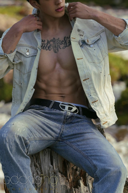 Adonis 01 60