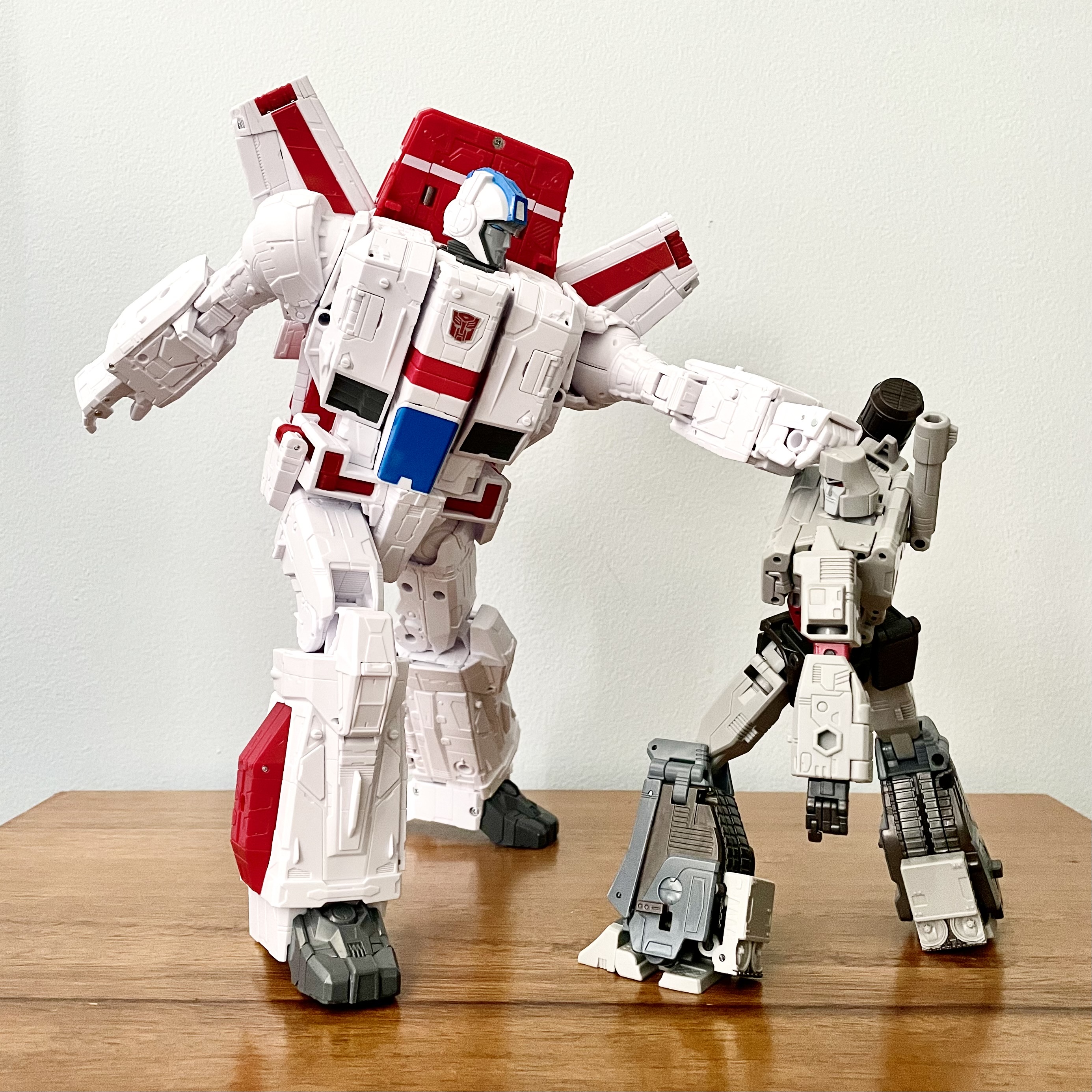 SDCC Void Rivals Jetfire w/ Darak and Solila | Page 25 | TFW2005