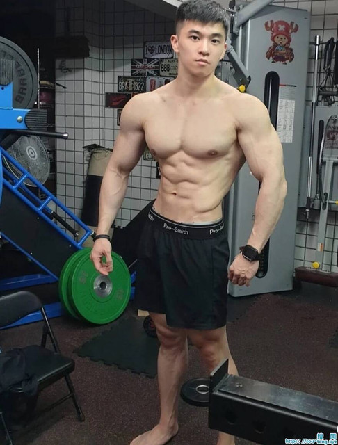 d723最新叶崇勇小哥第二弹专访 大器肌男