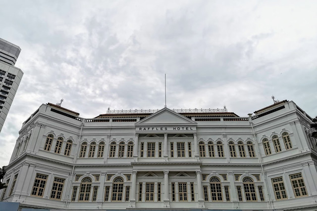 03-raffles.jpg