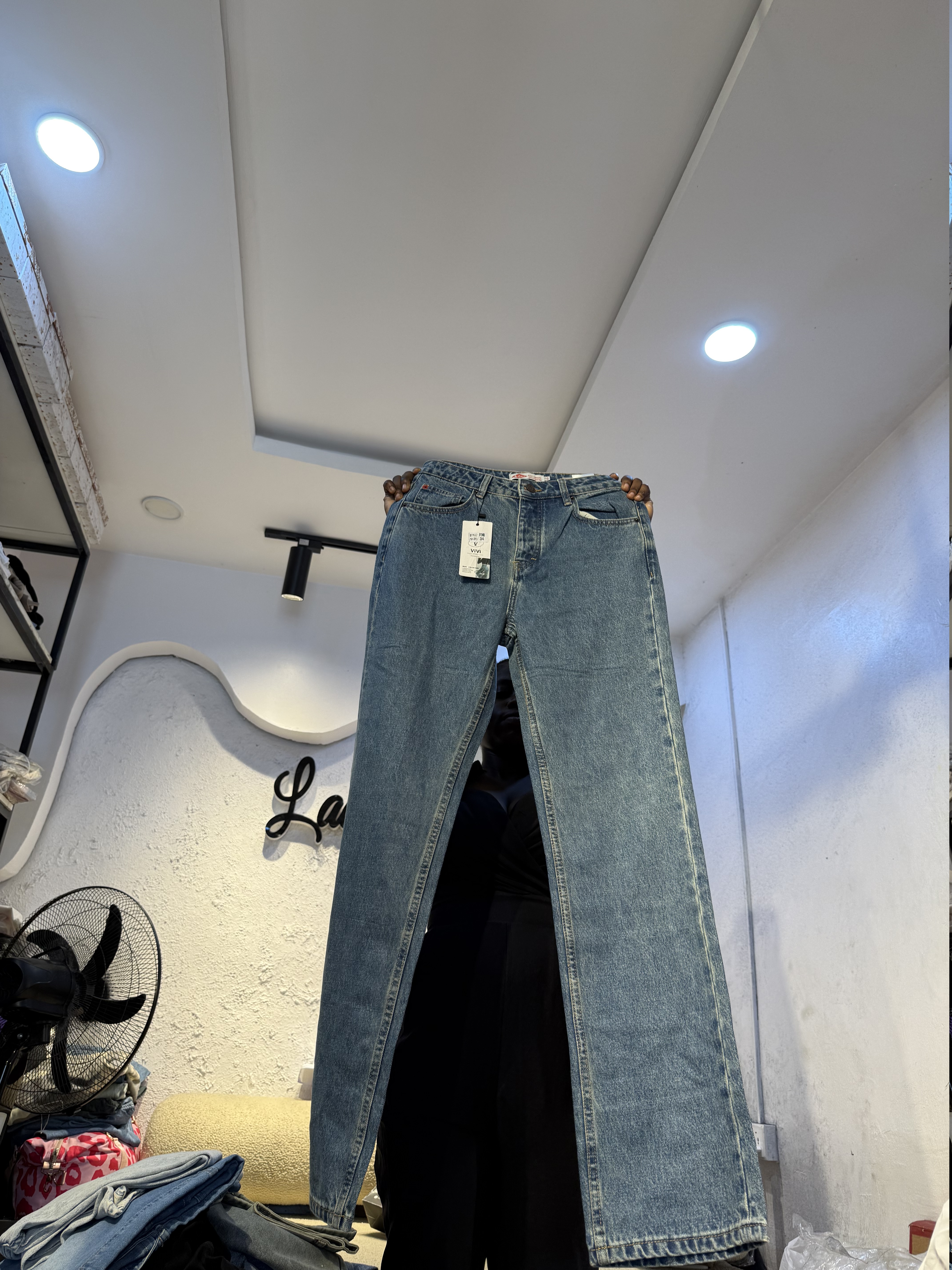 Waist 28
