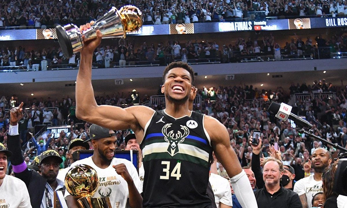 Giannis Antetokounmpo Picture