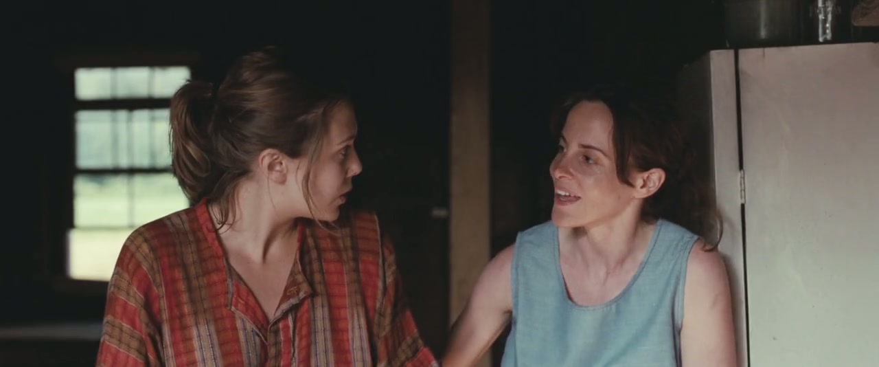 Martha Marcy May Marlene Screenshot