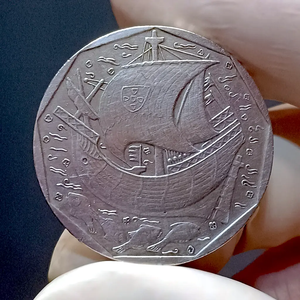 Moeda de Portugal 50 Escudos 1989 Cuproníquel | MBC+ - Foto 2