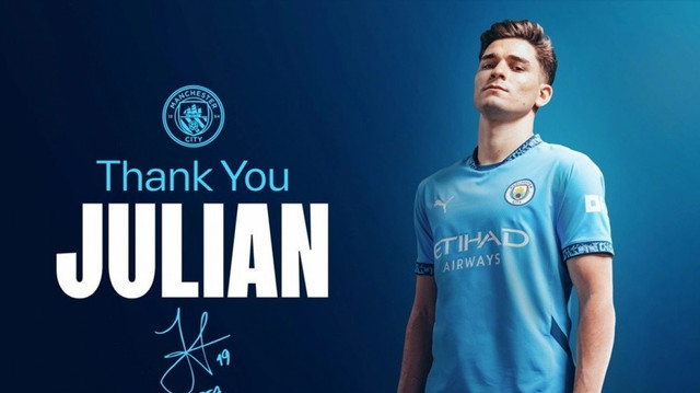CHÍNH THỨC Julian Alvarez rời Man City với giá kỷ lục