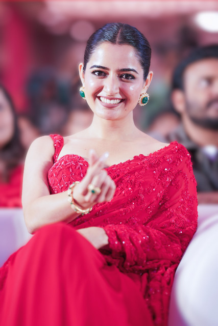 Ashika Ranganath (4).jpg