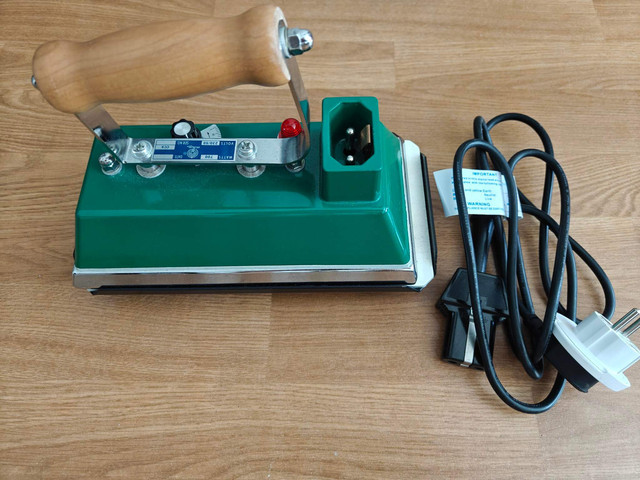 61373