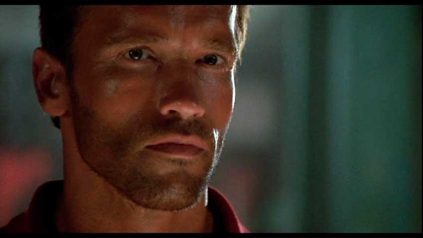 Pred1 4 - Depredador [DVD9 Full] [Pal] [Esp/Ing/Ale] [5.1] [Sub:Esp/Ing/Ale] [1987] [Acción] [VS]