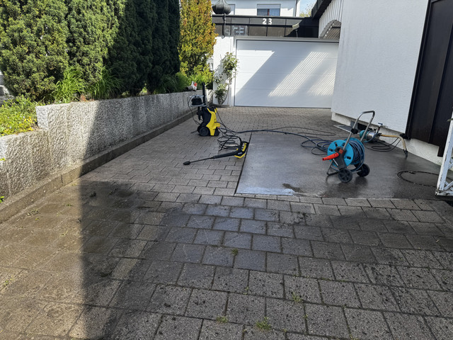 Unterhaltsreinigung für Gewerbe und Wohnanlagen