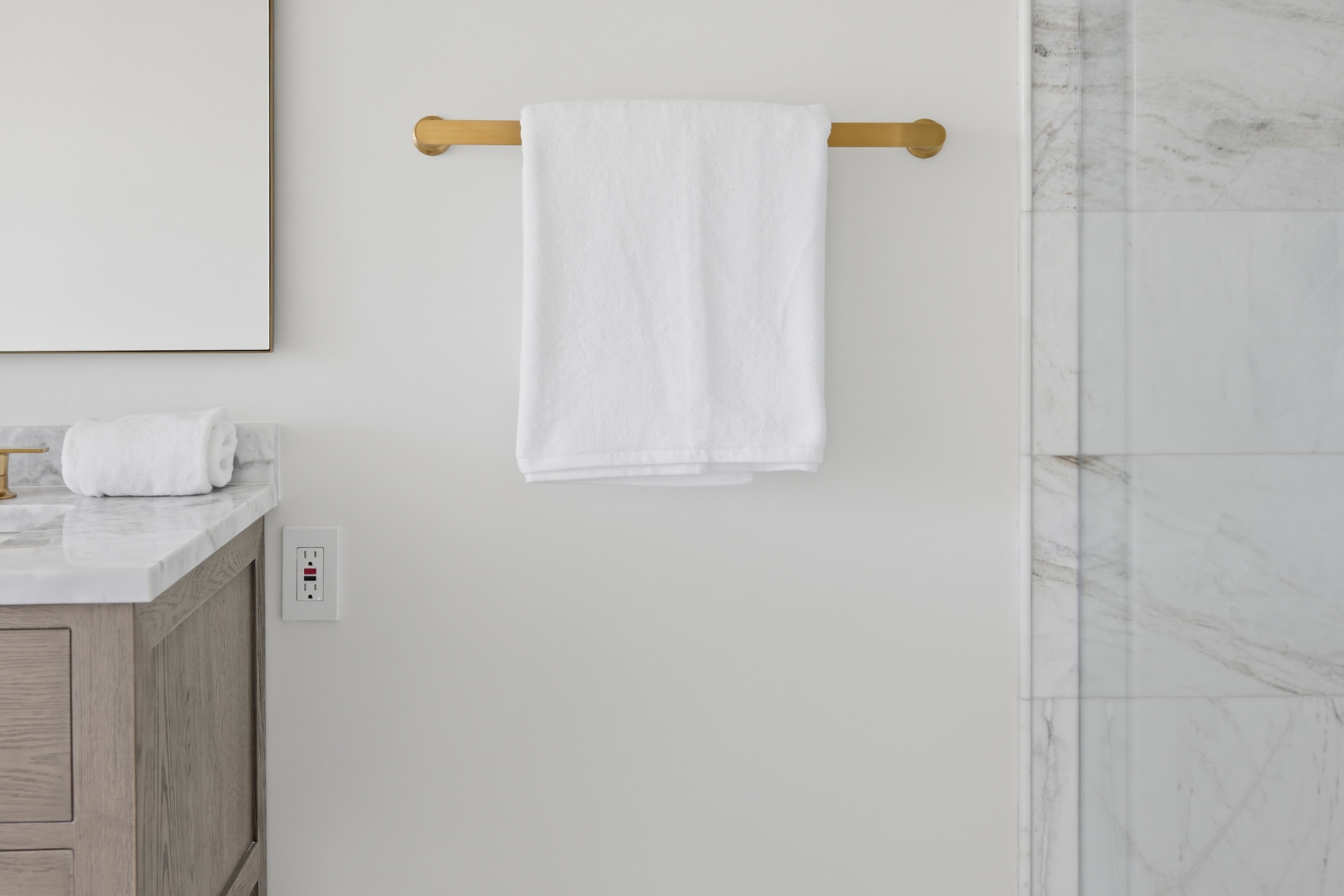 Bathroom vanity