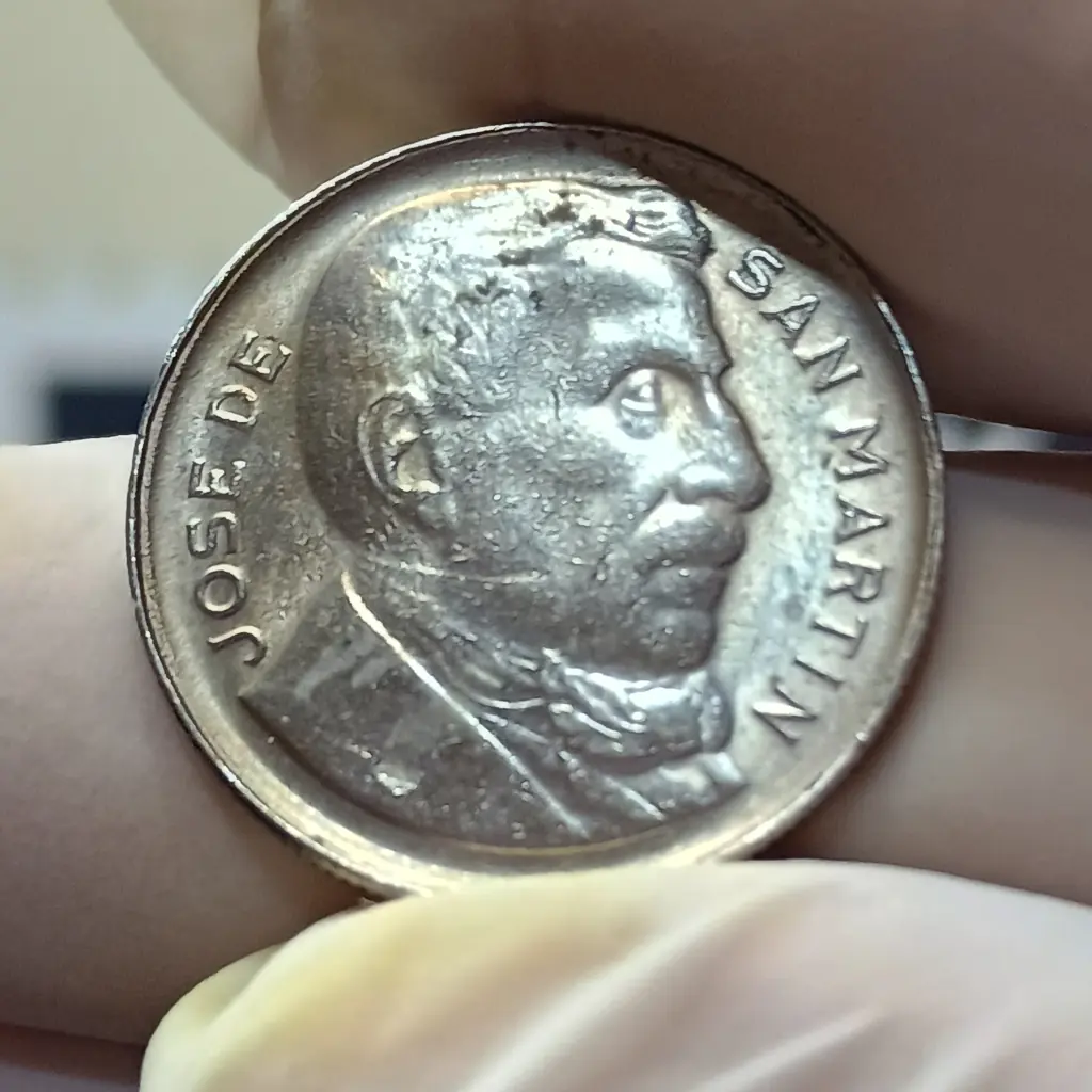 Moeda da Argentina 20 Centavos 1952 Cuproníquel (Não Magnética) MBC+ | KM# 48 - Foto 4