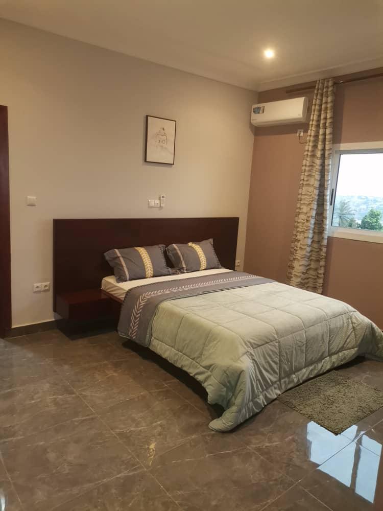Bureau à louer à Yaoundé - 700000 FCFA/Mois