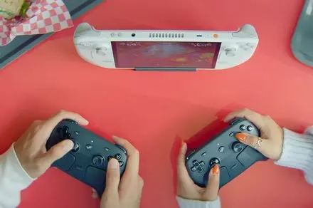 Steam Controller Breaks Free from Steam