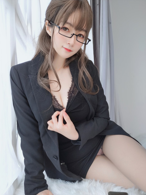 065