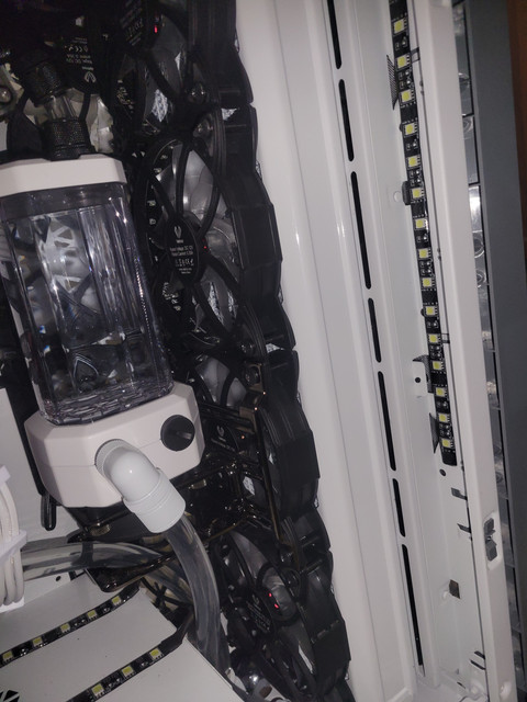 Front-rad-Inside-case.jpg