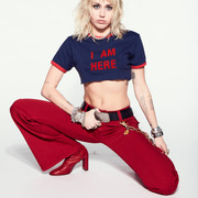 Miley-White-Seamless-01-223