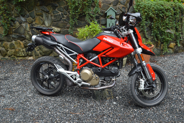 Ducati-Hyper-1