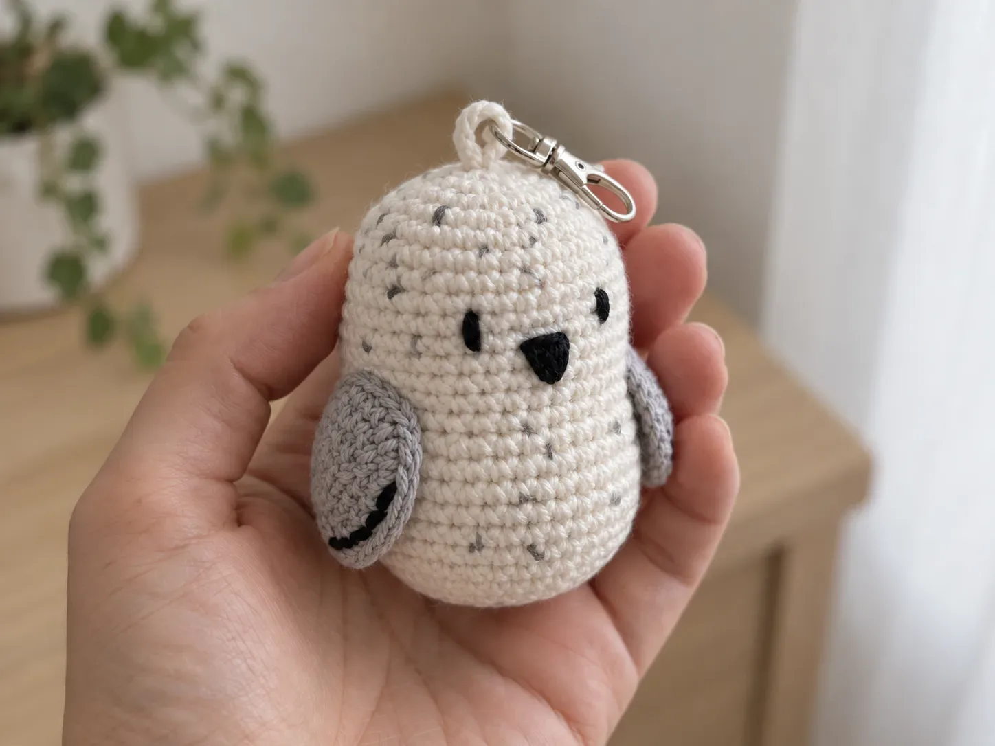Snowy Owl Pocket Plush close-up preview