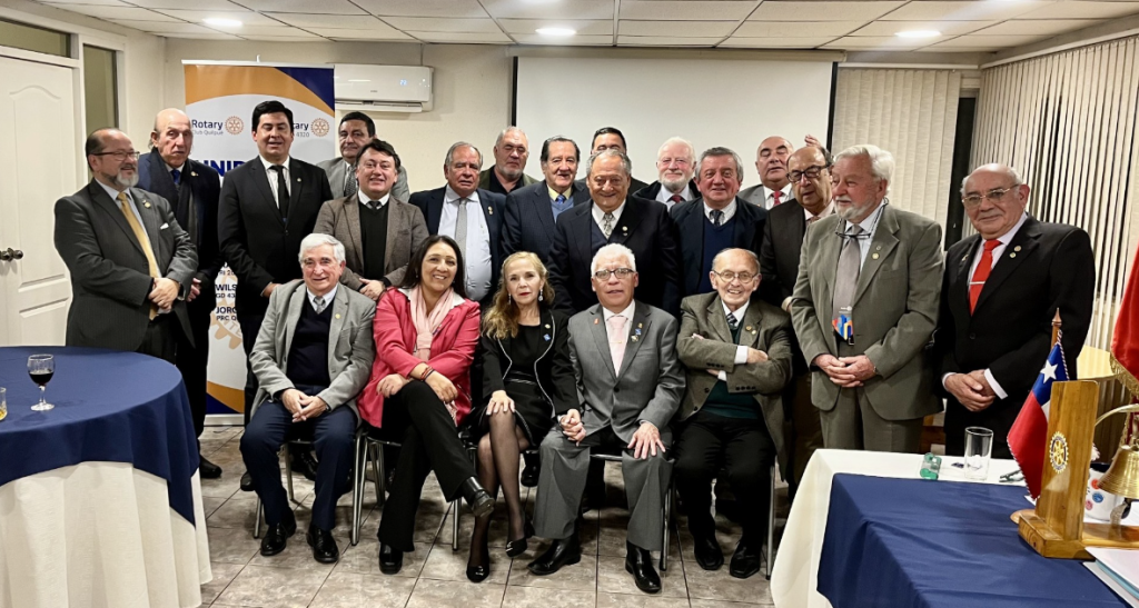 Gobernador Wilson Villalobos Pérez da inicio a sus visitas oficiales en Rotary Club Quilpué - Foto 8