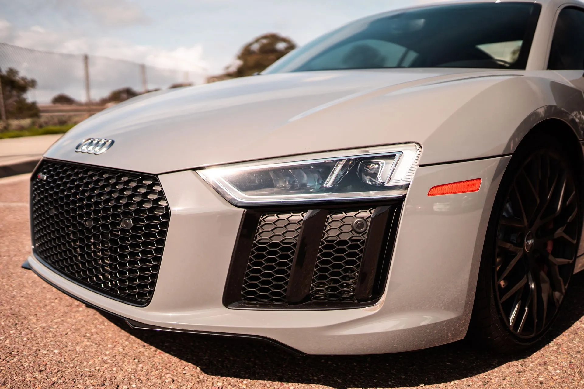 Audi R8 V10 photo 4