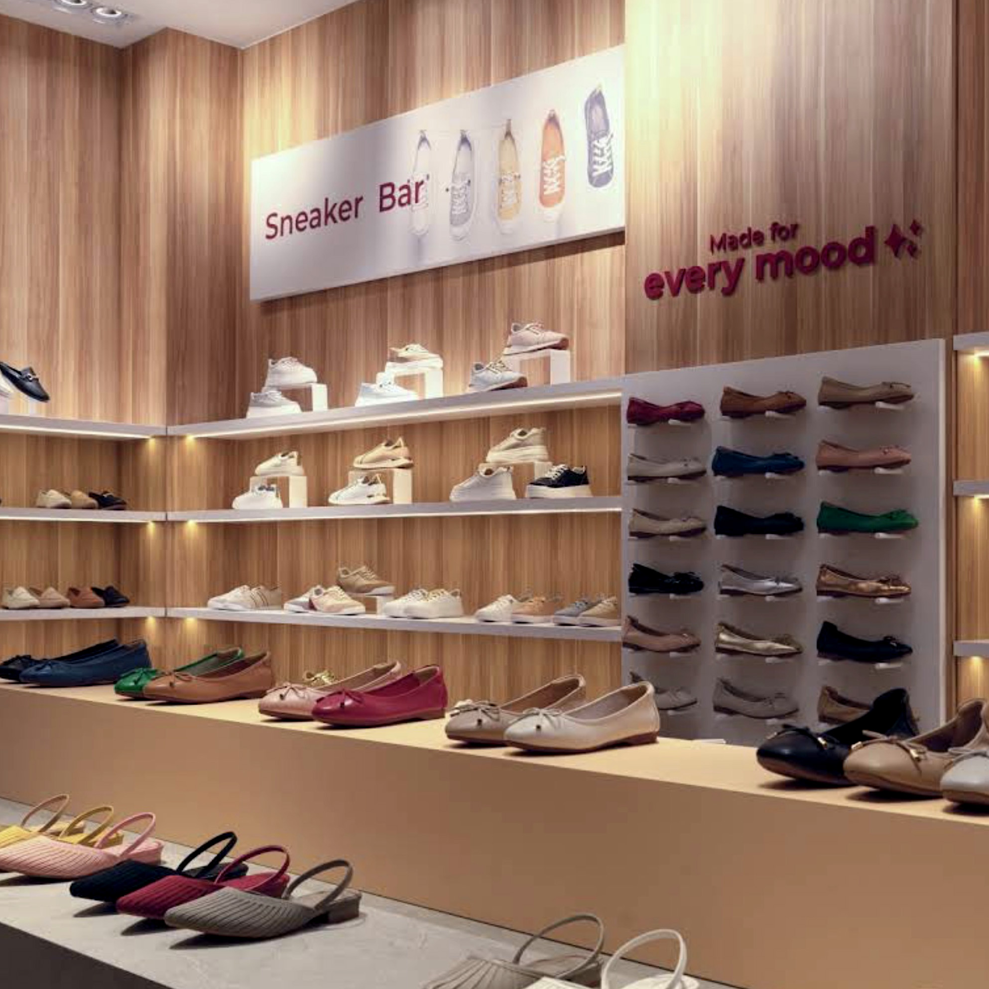 prettyFIT shoe collection display