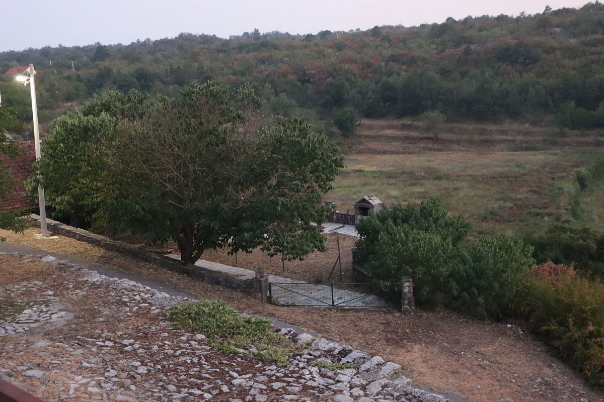 komani2