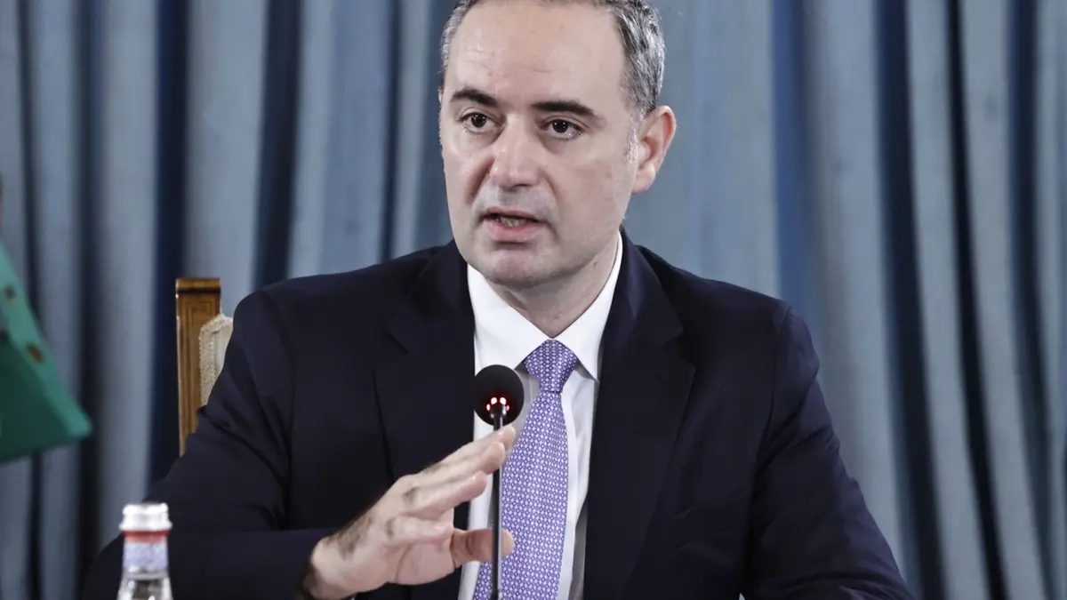 Guvernul lansează plan de 5,3 miliarde pentru economie