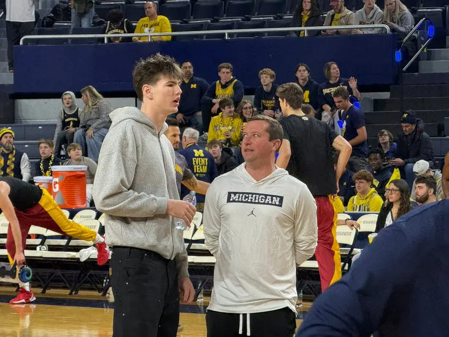 Michigan Freshman Reaffirms Basketball Commitment