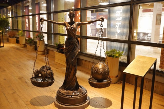 Scale of Justice, Curio Crafts brass work