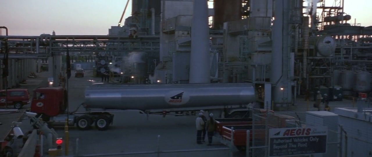On Deadly Ground Screenshot